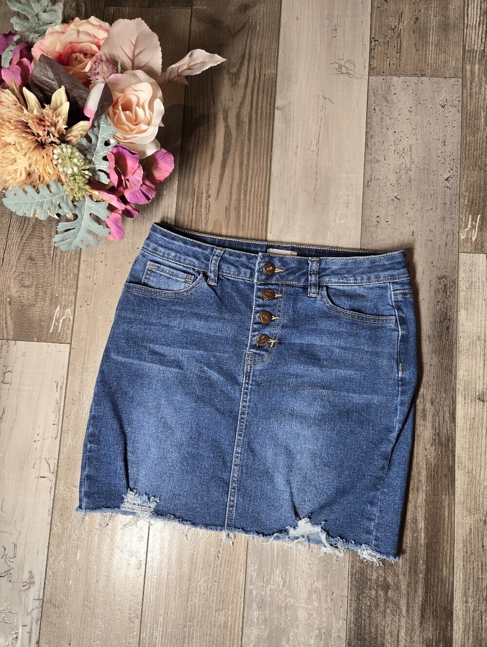 YMI Jeans USA Girls' Button-Front Denim Mini Skirt in Medium Blue Size 14 NWOT